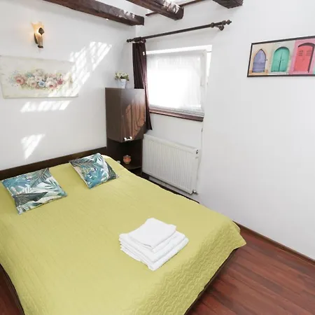Apartment Rustic Centrul Istoric *